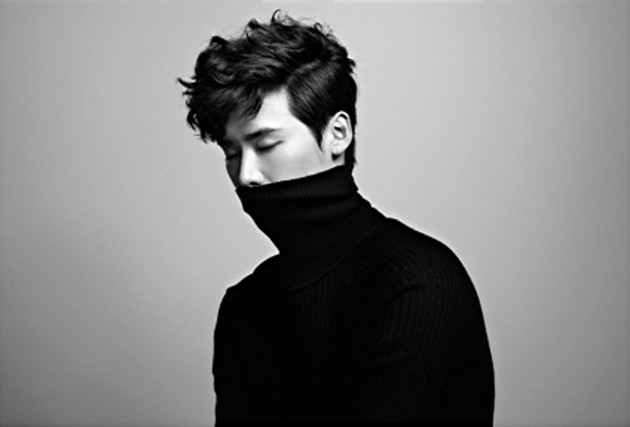 Gambar Foto Lee Jong Suk di Majalah Harper's Bazaar Edisi Maret 2013