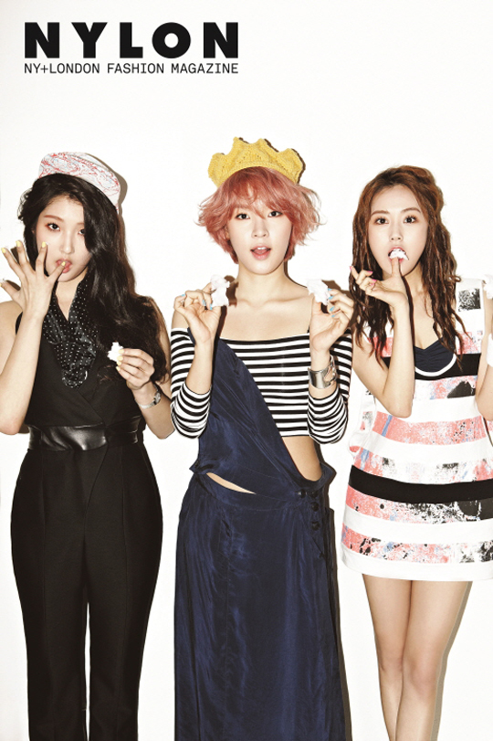 Gambar Foto Ji Hyun, Ji Yoon dan Gayoon 4Minute di Majalah NYLON Edisi April 2013