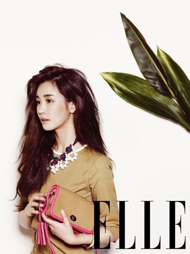 Gambar Foto Lee Da Hae di Majalah Elle Edisi April 2013
