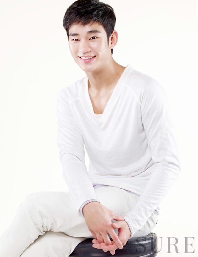 Gambar Foto Kim Soo Hyun di Majalah Sure Edisi April 2013
