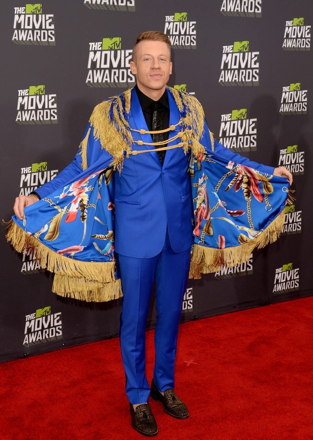 Gambar Foto Macklemore di Red Carpet MTV Movie Awards 2013