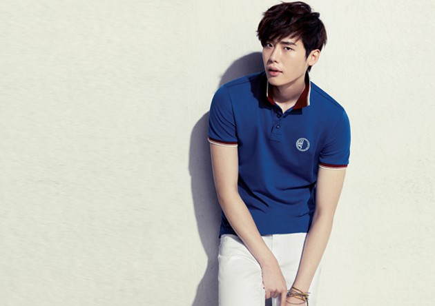 Gambar Foto Lee Jong Suk di Katalog Fashion Jambangee Edisi Musim Panas 2013