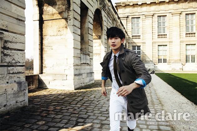 Gambar Foto Kim Soo Hyun di Majalah Marie Claire Edisi Mei 2013