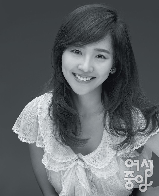 Gambar Foto Eugene di Majalah Women's Central Edisi Mei 2013