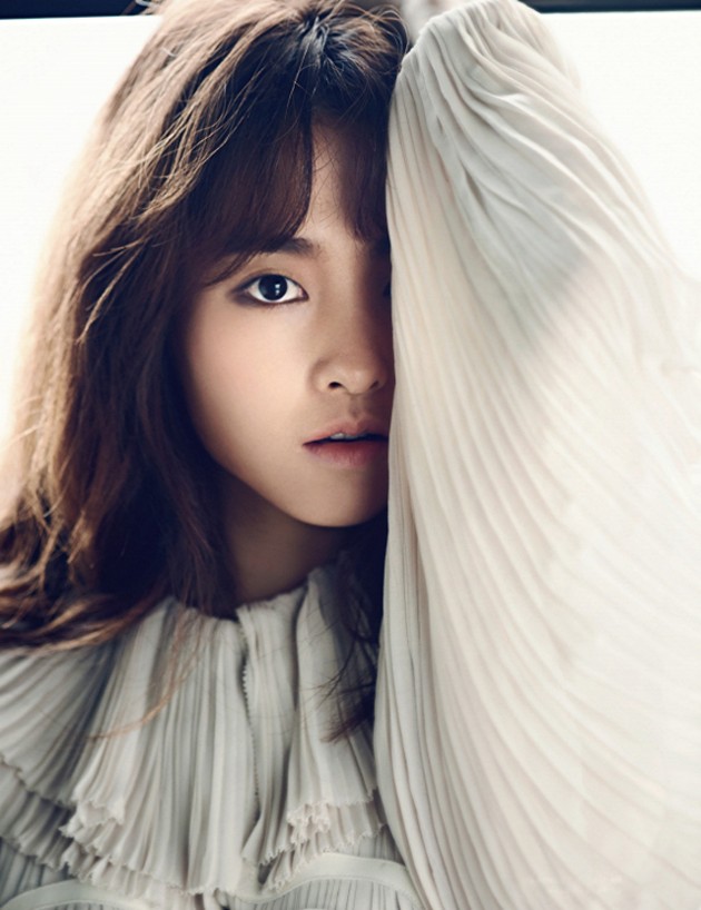 Gambar Foto Park Bo Young di Majalah Harper's Bazaar Edisi Mei 2013