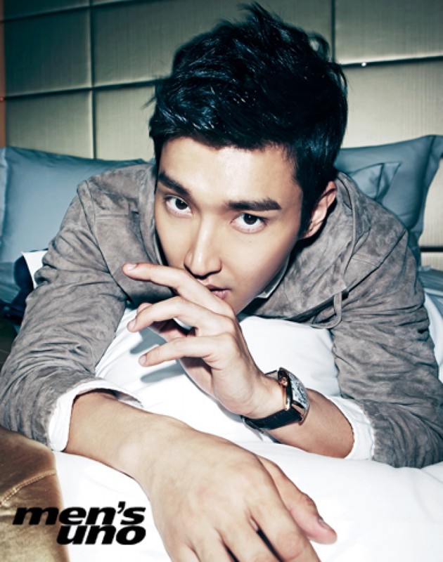 Gambar Foto Choi Siwon Super Junior di Majalah Men's Uno Edisi Mei 2013