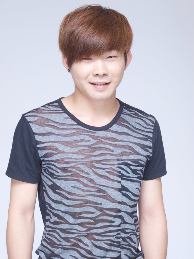 Gambar Foto Baek Chung Kang Photosoot - Foto 2 dari 4