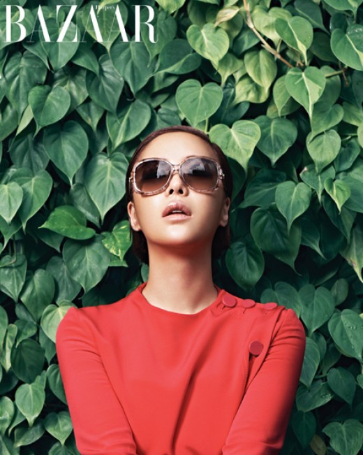 Gambar Foto Hwang Jung Eum di Majalah Harper's Bazaar Edisi Juni 2013