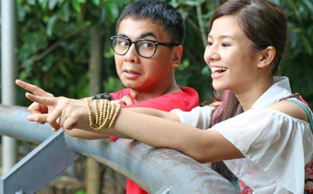 Gambar Foto Raditya Dika dan Eriska Rein di Film Raditya Dika Cinta Brontosaurus