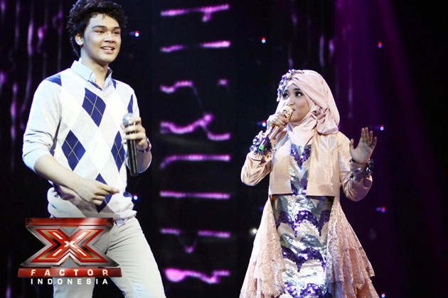 Gambar Foto Duet Mikha Angelo dan Fatin Shidqia di Result Show X-Factor Indonesia 2013