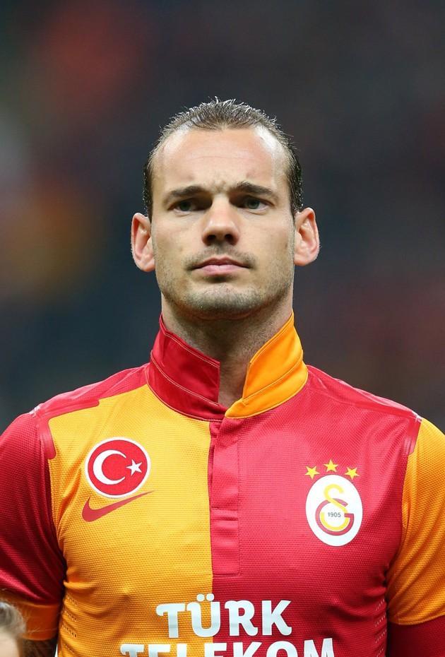 Foto Wesley Sneijder Saat Membela Klub Galatasaray - Foto 2 dari 6
