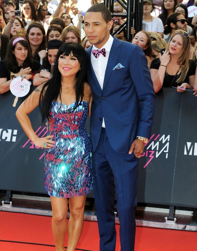 Gambar Foto Lauren Toyota dan Lauren Willats di Red Carpet MuchMusic Video Awards 2013