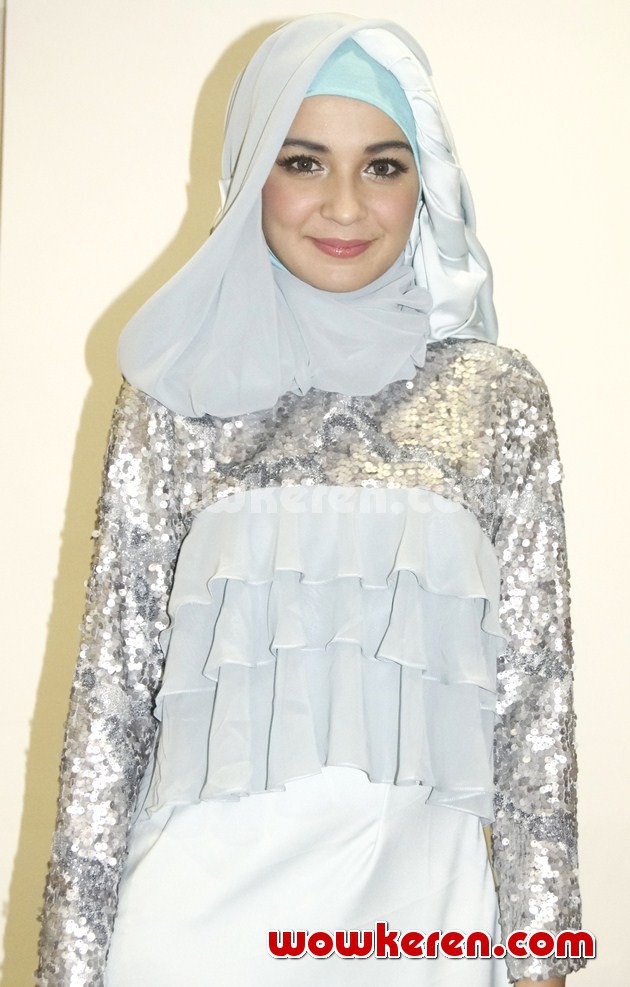 Gambar Foto Shireen Sungkar di Pembukaan Miss Moz Moslem Center Surabaya