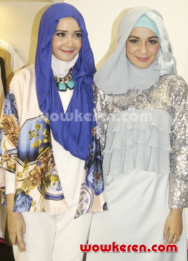 Gambar Foto Zaskia dan Shireen Sungkar di Pembukaan Miss Moz Moslem Center Surabaya