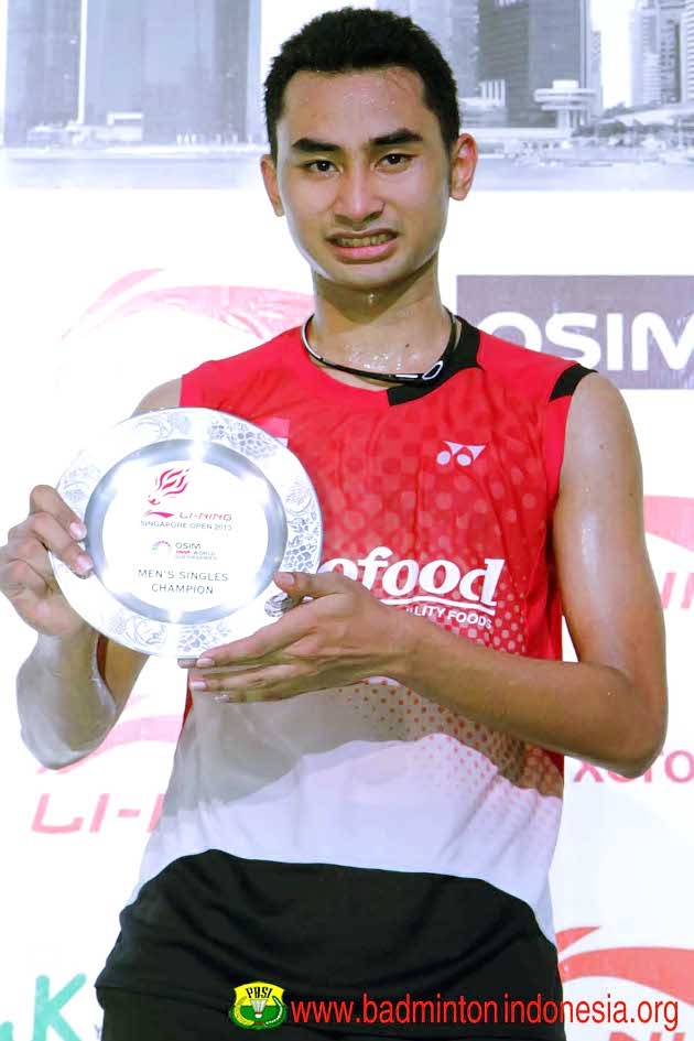 Gambar Foto Tommy Sugiarto Jawara Tunggal Putra Singapura Open 2013