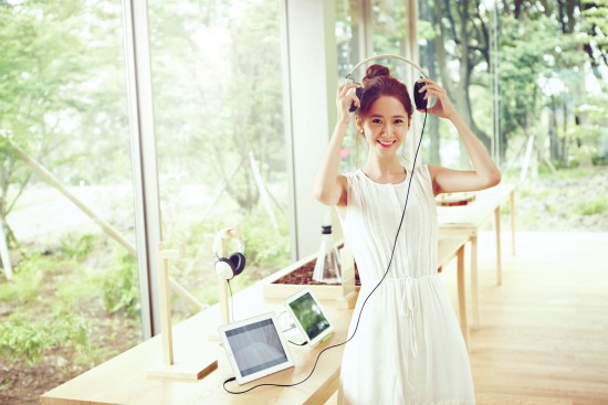 Gambar Foto Yoona Girls' Generation di Iklan Kosmetik Innisfree