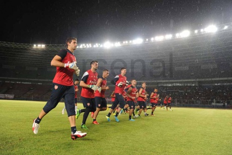 Gambar Foto Suasana Latihan Tim Arsenal Sebelum Laga Dimulai