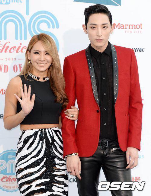 Gambar Foto CL 2NE1 dan Lee Soo Hyuk di Blue Carpet Mnet 20's Choice Awards  2013 - Foto 2 dari 30
