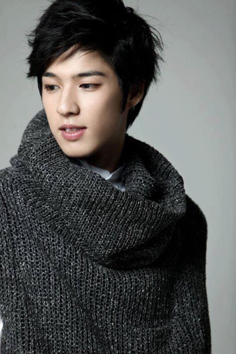 Foto Baek Seung Heon di Teaser Single ‘Til the Sun rises’ - Foto 2 dari 9