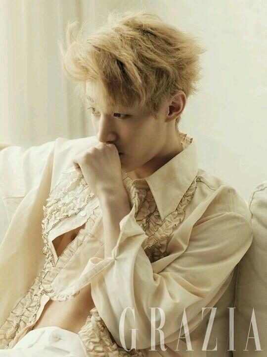 Gambar Foto Henry di Majalah Grazia Edisi Juli 2013