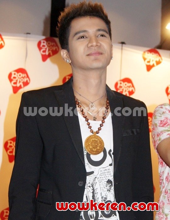 Gambar Foto S4 di Acara Grand Launching BonChon Indonesia