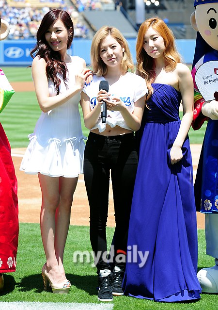Gambar Foto Tiffany, Sunny dan Tae Yeon Girls' Generation Meriahkan Perayaan 'Korea Day'