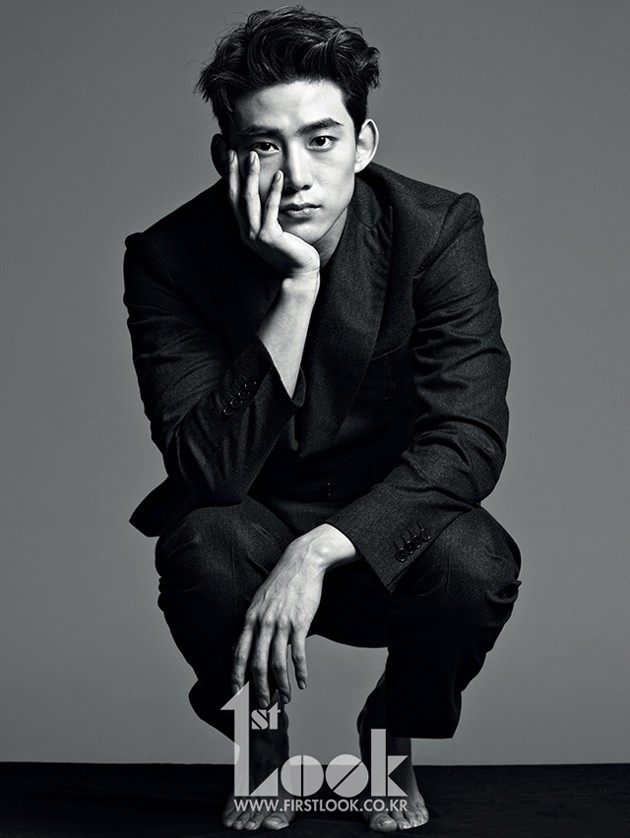 Gambar Foto Taecyeon 2PM di Majalah 1stLook Edisi Agustus 2013