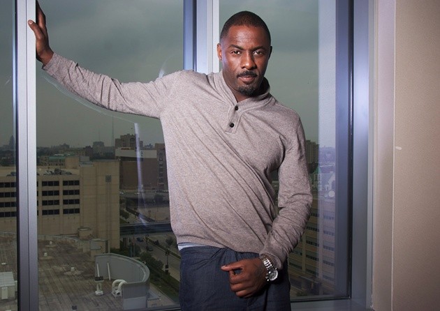 Gambar Foto Idris Elba Photoshoot