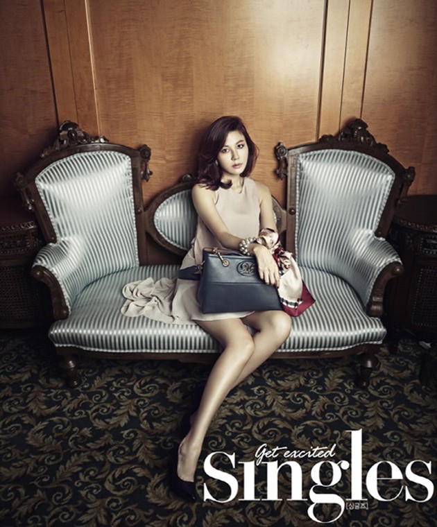 Gambar Foto Kim Ha Neul di Majalah Singles Edisi September 2013