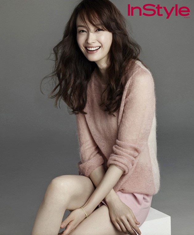 Gambar Foto Lee Na Young di Majalah InStyle Edisi September 2013