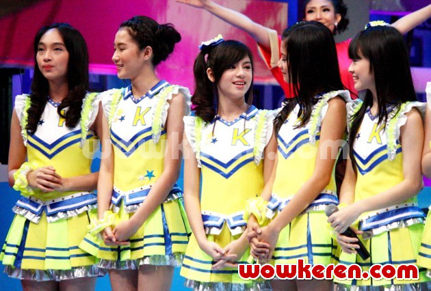 Gambar Foto JKT48 Saat Tampil di Acara Musik 'Dahsyat'
