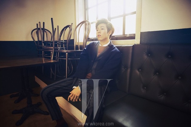 Gambar Foto Lee Hyun Woo di Majalah W Korea Edisi September 2013