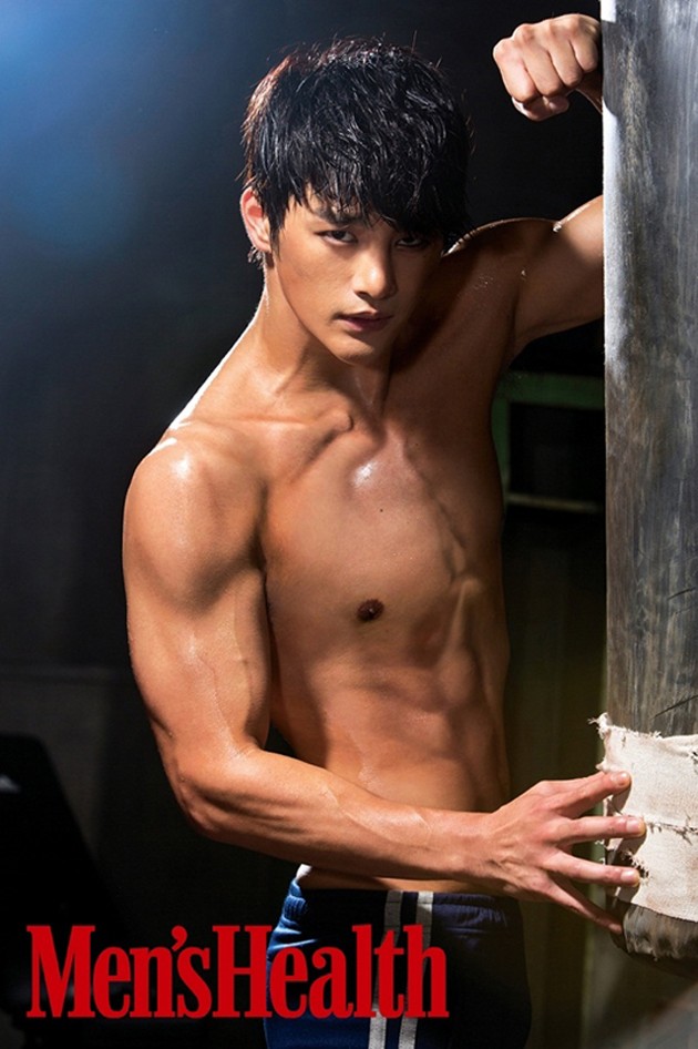 Gambar Foto Seo In Guk di Majalah Men's Health Edisi September 2013