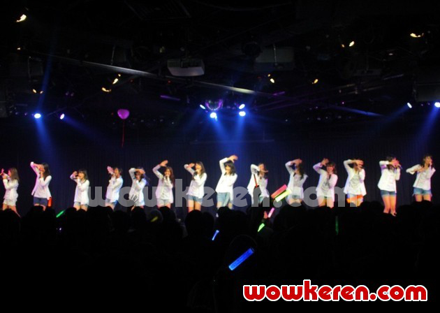 Gambar Foto Penampilan JKT48 di Revival Show Pajama Drive
