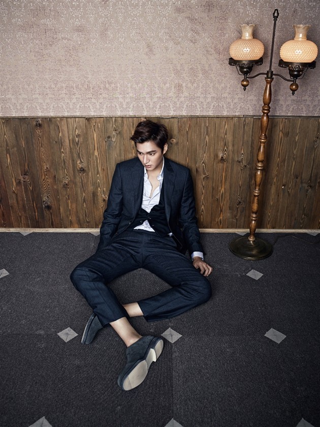 Gambar Foto Lee Min Ho di Majalah Esquire Edisi September 2013