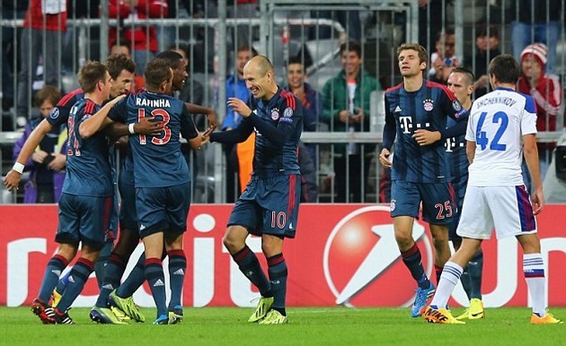 Gambar Foto Pemain Bayern Munchen Rayakan Kemenangan Timnya
