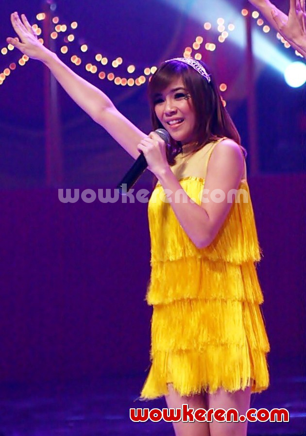 Gambar Foto Christy Cherry Belle di Grand Final Star Teen 2013