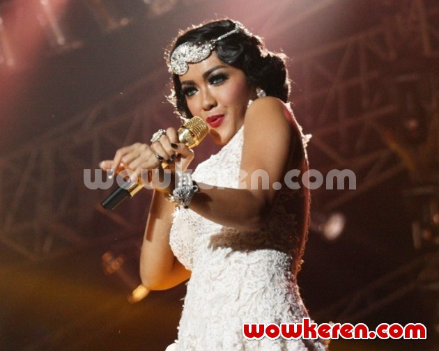 Gambar Foto Julia Perez di Inbox Awards 2013