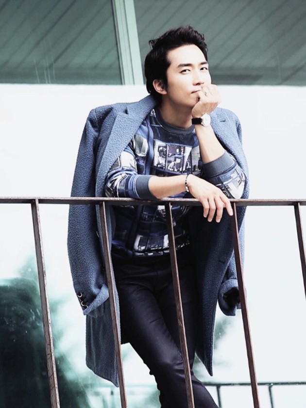 Gambar Foto Song Seung Heon di Majalah High Cut Edisi Oktober 2013