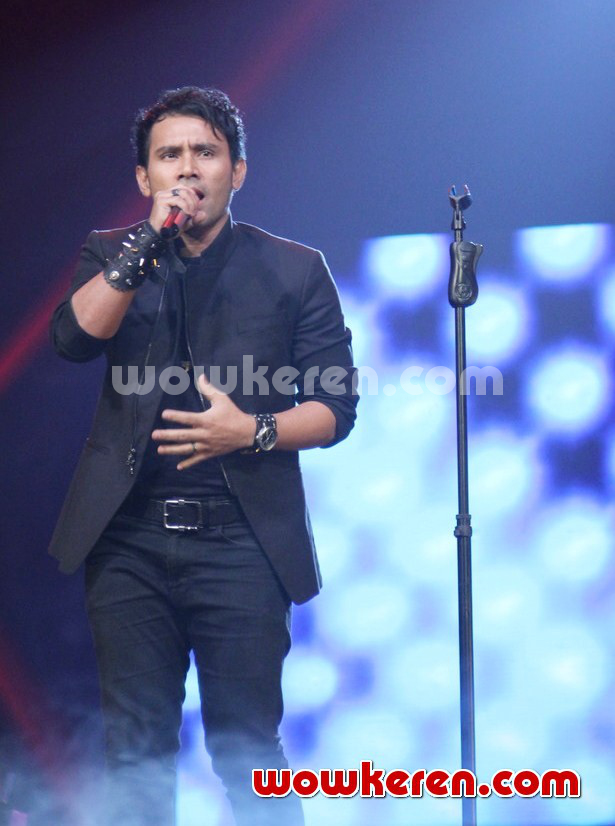 Gambar Foto Penampilan Judika di Konser 'Masterpiece'