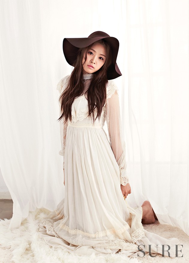 Gambar Foto Na Eun A Pink di Majalah Sure Edisi Oktober 2013