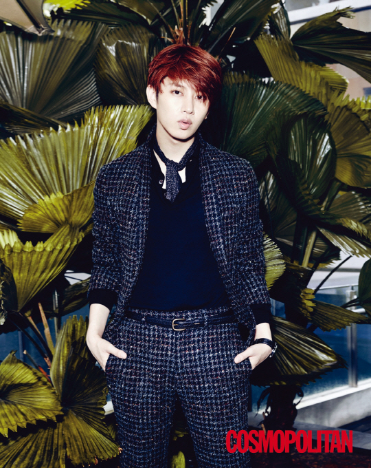 Gambar Foto Kim Heechul Super Junior di Majalah Cosmopolitan Edisi Oktober 2013