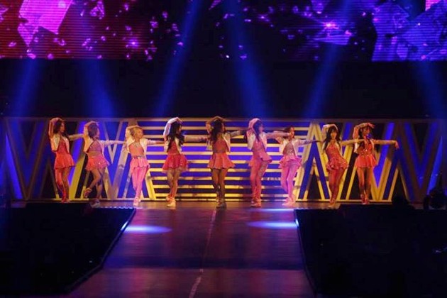 Gambar Foto Girls' Generation Saat Menyanyikan Lagu 'The Boys'