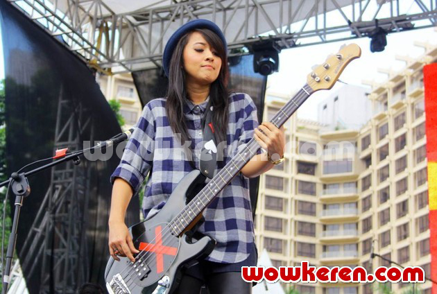 Gambar Foto Penampilan Chua Kotak di 'HaiDay 2013'