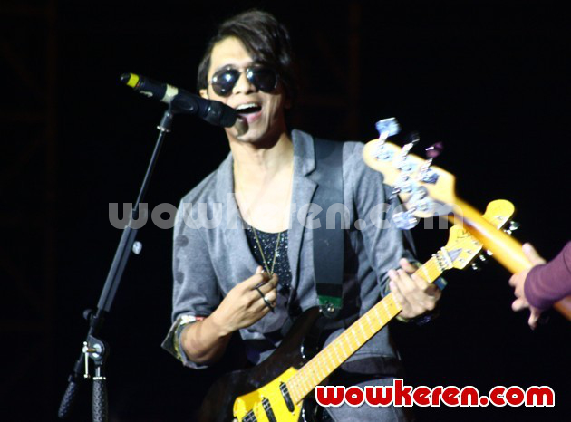 Gambar Foto Penampilan Sony J-Rocks di 'Gen Fest 2013'