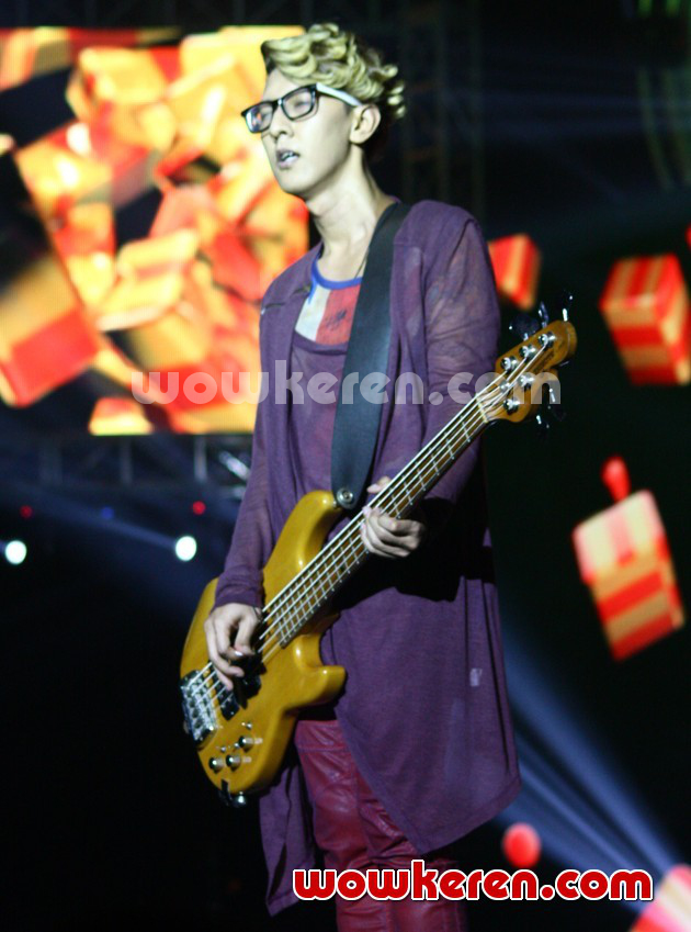 Gambar Foto Penampilan Wima J-Rocks di 'Gen Fest 2013'