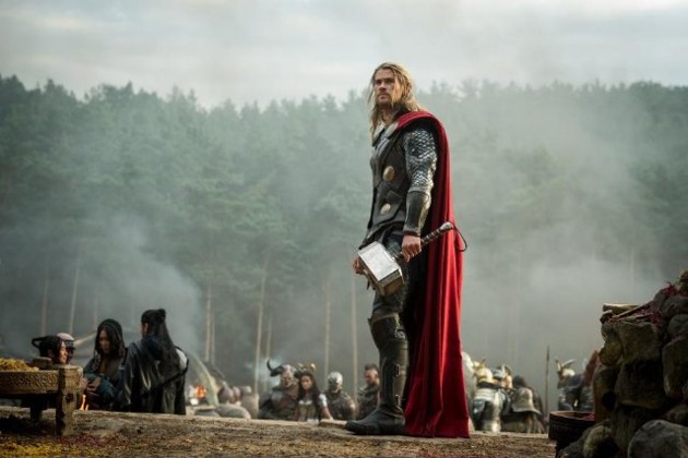 Gambar Foto Chris Hemsworth di Film 'Thor: The Dark World'