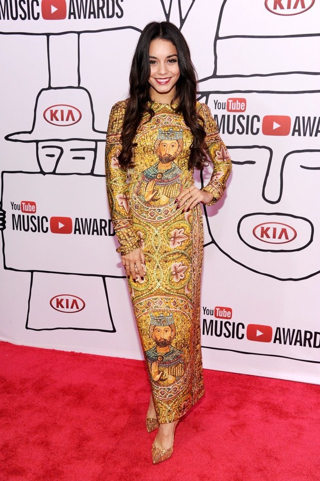 Gambar Foto Vanessa Hudgens di Red Carpet YouTube Music Awards 2013