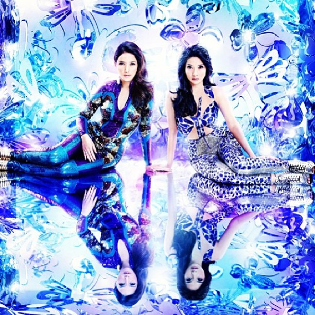 Gambar Foto Duo Maia Photoshoot