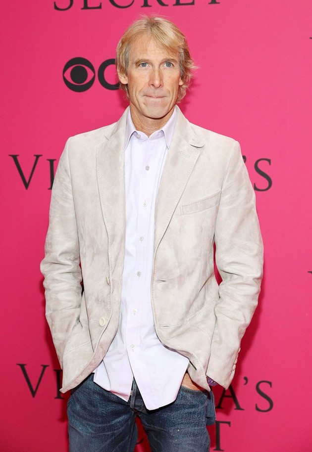 Gambar Foto Michael Bay di Pink Carpet Victoria's Secret Fashion Show 2013